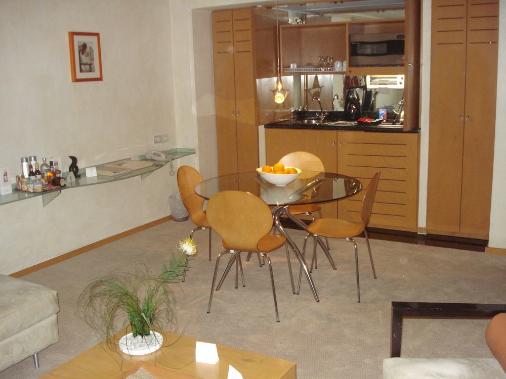 Suites Contempo Mexico City Exterior photo A modern German kitchen